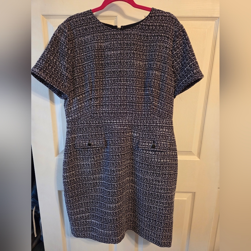 Black and White Tweed Shift Dress - Classic Short Sleeve
